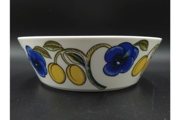 フィンランド　ARABIA(アラビア)　paratiisi(パラティッシ)　フルーツモチーフが華やかなカップ&ソーサー2客・ボウル2点・プレートのセット　(R-085563)