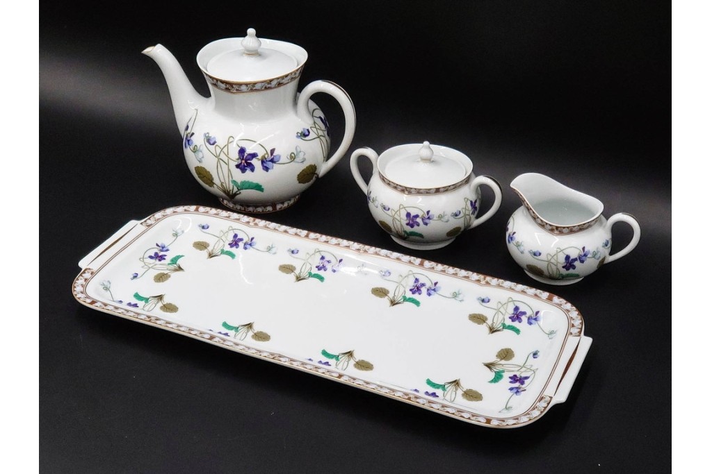 フランスヴィンテージ　LIMOGES(リモージュ)　HAVILAND(アビランド)　Imperatrice Eugenie(アンペラトリスユジェニー)　スミレ柄のポット・シュガーポット・クリーマー・トレーセット　(R-085564)