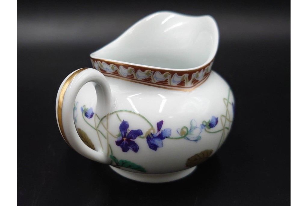 フランスヴィンテージ　LIMOGES(リモージュ)　HAVILAND(アビランド)　Imperatrice Eugenie(アンペラトリスユジェニー)　スミレ柄のポット・シュガーポット・クリーマー・トレーセット　(R-085564)