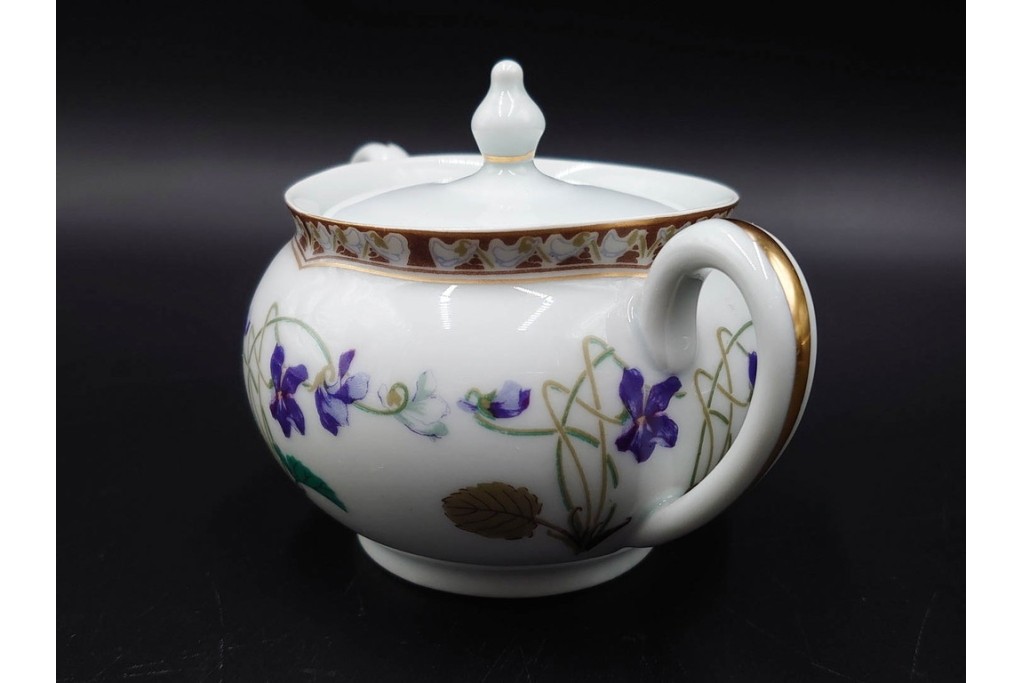 フランスヴィンテージ　LIMOGES(リモージュ)　HAVILAND(アビランド)　Imperatrice Eugenie(アンペラトリスユジェニー)　スミレ柄のポット・シュガーポット・クリーマー・トレーセット　(R-085564)