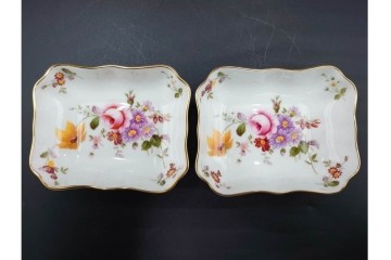 イギリス　ROYAL CROWN DERBY(ロイヤルクラウンダービー)　ポジー　B&Bプレート・コンポート・ボウル・スクエアプレート等の洋食器9点セット　(R-085565)