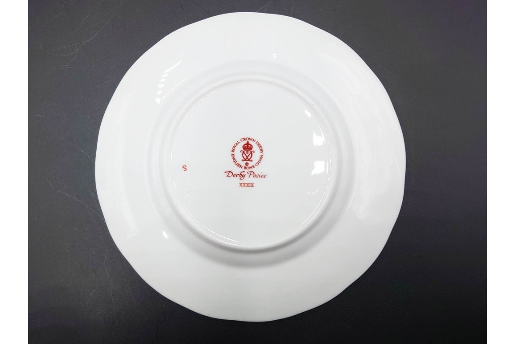 イギリス　ROYAL CROWN DERBY(ロイヤルクラウンダービー)　ポジー　B&Bプレート・コンポート・ボウル・スクエアプレート等の洋食器9点セット　(R-085565)