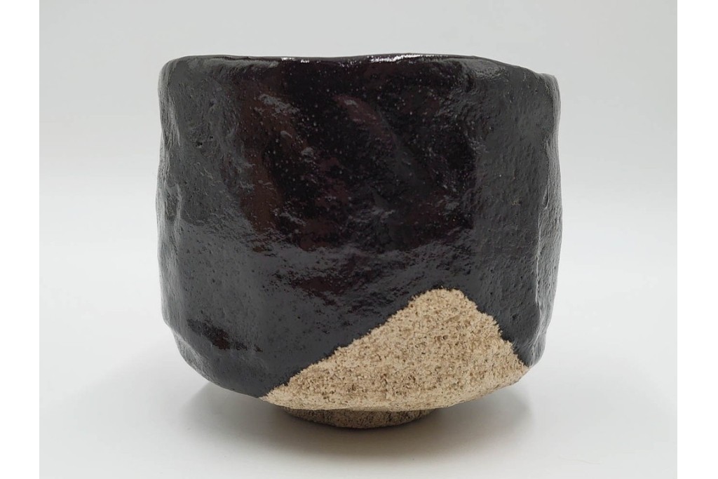 伊曽嶋窯　銘「寿心」　谷古石香造の黒茶碗　堀内宗完(兼中斎)の書付共箱付き　(R-085567)