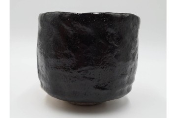 伊曽嶋窯　銘「寿心」　谷古石香造の黒茶碗　堀内宗完(兼中斎)の書付共箱付き　(R-085567)