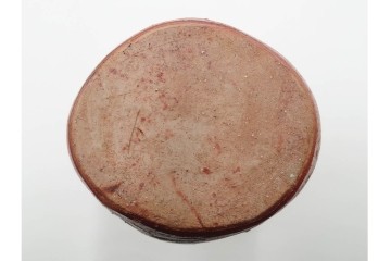 人間国宝　金重陶陽　備前焼　土味豊かな一輪花入　共箱付き　(R-085568)