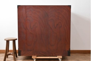 中古　仙台民芸箪笥(仙台箪笥)　重厚な金具装飾と美しい木目が存在感を放つ衣装箪笥　(R-085570)