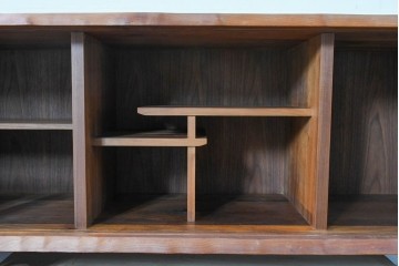 中古　美品　高山ウッドワークス　ウォールナット材　寄木調の意匠が美しいリビングボード　定価約50万円相当　(R-085571)