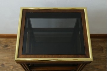 中古　スペイン製　バロッサバレンティ(VARO,S.A. VALENTI)　金色装飾×スモークガラストップがお洒落なサイドテーブル　(R-085577)