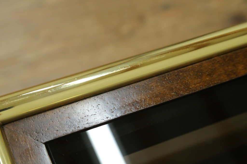 中古　スペイン製　バロッサバレンティ(VARO,S.A. VALENTI)　金色装飾×スモークガラストップがお洒落なサイドテーブル　(R-085577)