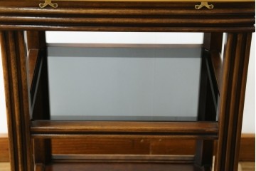 中古　スペイン製　バロッサバレンティ(VARO,S.A. VALENTI)　金色装飾×スモークガラストップがお洒落なサイドテーブル　(R-085577)