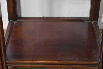 中古　スペイン製　バロッサバレンティ(VARO,S.A. VALENTI)　真鍮縁とガラス天板が上品な印象のサイドテーブル　(R-085578)