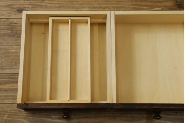 中古　北海道民芸家具　HM161K　重厚感のある重ね食器棚　定価約50万円　(R-085579)