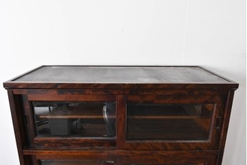 中古　北海道民芸家具　HM161K　重厚な木目と温もり溢れる風合いが魅力の食器棚　定価約50万円　(R-085579)