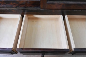 中古　北海道民芸家具　HM161K　重厚な木目と温もり溢れる風合いが魅力の食器棚　定価約50万円　(R-085579)