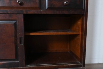 中古　北海道民芸家具　HM161K　重厚な木目と温もり溢れる風合いが魅力の食器棚　定価約50万円　(R-085579)