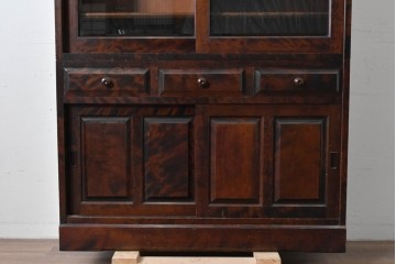 中古　北海道民芸家具　HM161K　重厚な木目と温もり溢れる風合いが魅力の食器棚　定価約50万円　(R-085579)