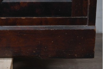 中古　北海道民芸家具　HM161K　重厚な木目と温もり溢れる風合いが魅力の食器棚　定価約50万円　(R-085579)