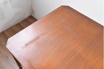 中古　DREXEL HERITAGE(ドレクセルヘリテイジ)　Triune(トライユン)　端正な意匠が上品なダイニングテーブル　(R-085582)