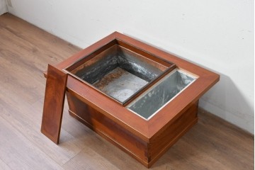 和製アンティーク　美品!　総欅材　漆塗り　力強い欅杢目が全面に現れた関西火鉢　(R-085588)