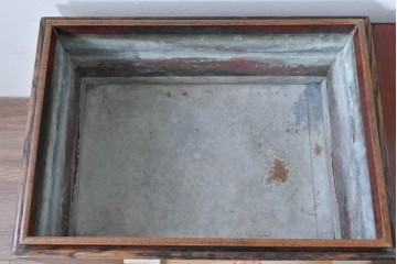 和製アンティーク　総欅材　縁(黒柿材)　欅材の美しい杢目を楽しめる長火鉢　(R-085589)