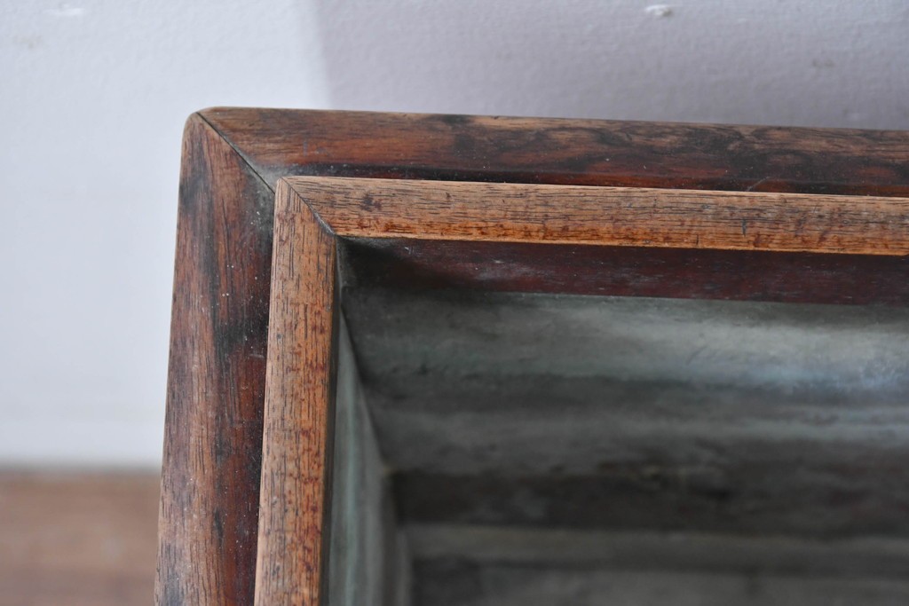 和製アンティーク　総欅材　縁(黒柿材)　欅材の美しい杢目を楽しめる長火鉢　(R-085589)