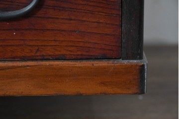 和製アンティーク　総欅材　縁(黒柿材)　欅材の美しい杢目を楽しめる長火鉢　(R-085589)