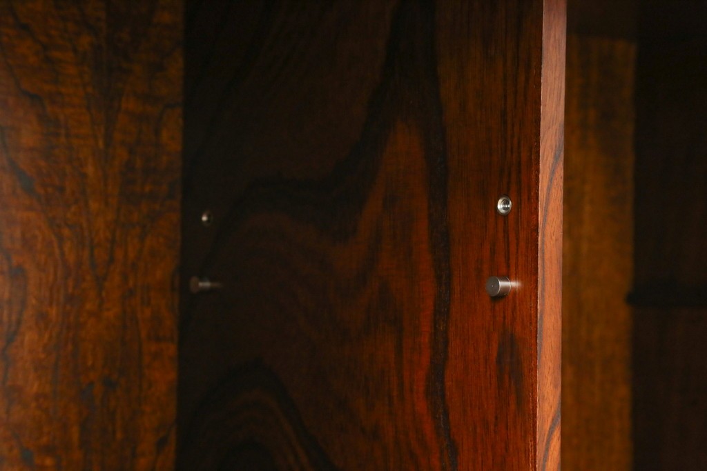 中古　岩谷堂箪笥　格子戸の意匠が目を引く水屋箪笥キャビネット　(R-085591)