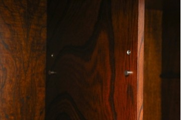 中古　岩谷堂箪笥　格子戸の意匠が目を引く水屋箪笥キャビネット　(R-085591)