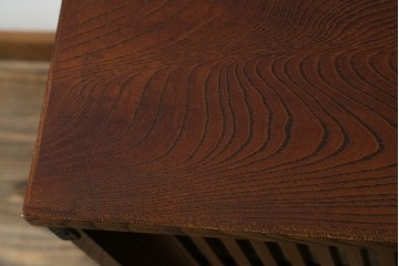 中古　岩谷堂箪笥　格子戸の意匠が目を引く水屋箪笥キャビネット　(R-085591)