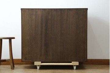 中古　岩谷堂箪笥　格子戸の意匠が目を引く水屋箪笥キャビネット　(R-085591)