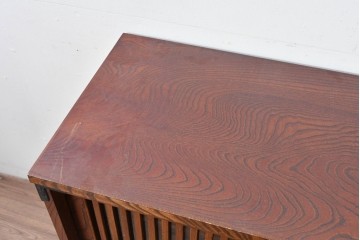 中古　岩谷堂箪笥　格子戸の意匠が目を引く水屋箪笥キャビネット　(R-085591)