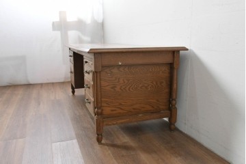 和製ヴィンテージ　神戸洋家具　ナラ材　大正ロマンデザインの両袖机　(R-085593)