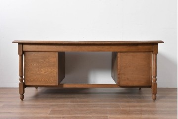 和製ヴィンテージ　神戸洋家具　ナラ材　大正ロマンデザインの両袖机　(R-085593)