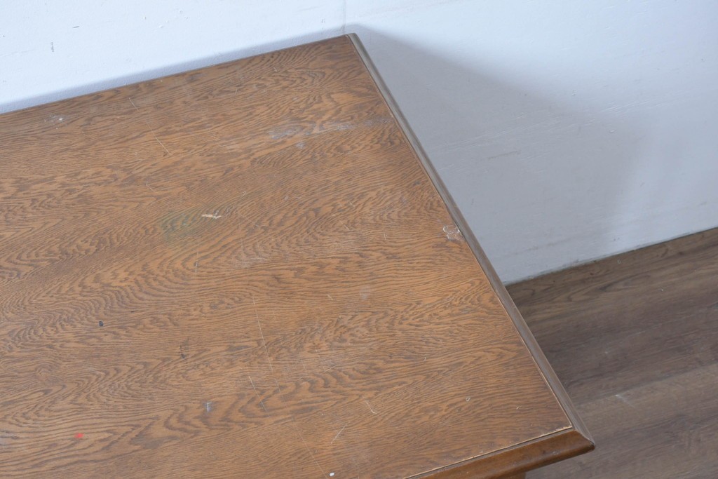 和製ヴィンテージ　神戸洋家具　ナラ材　大正ロマンデザインの両袖机　(R-085593)