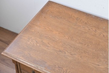 和製ヴィンテージ　神戸洋家具　ナラ材　大正ロマンデザインの両袖机　(R-085593)