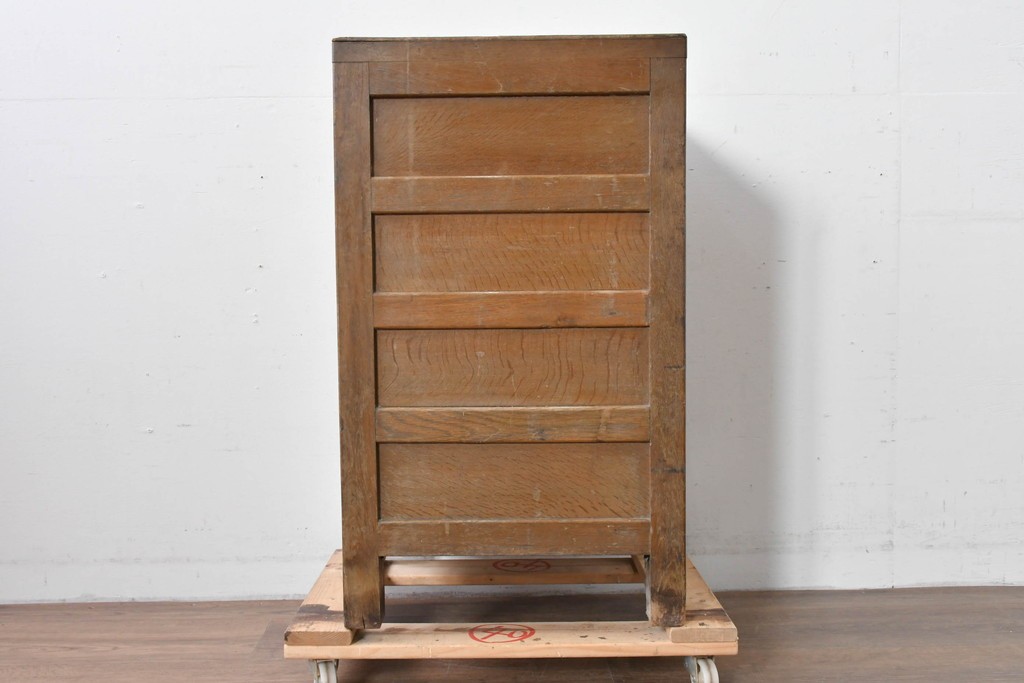 和製ヴィンテージ　美品　三越デパート取り扱い　ナラ材　レトロな佇まいが魅力の木製冷蔵庫　(R-085595)