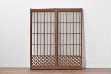 ヴィンテージ建具　昭和中期　縦格子と菱組子が調和したガラス格子の書院戸2枚セット　(R-085599)