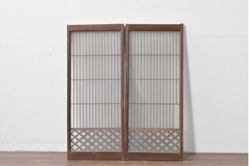 ヴィンテージ建具　昭和中期　縦格子と菱組子が調和したガラス格子の書院戸2枚セット　(R-085599)