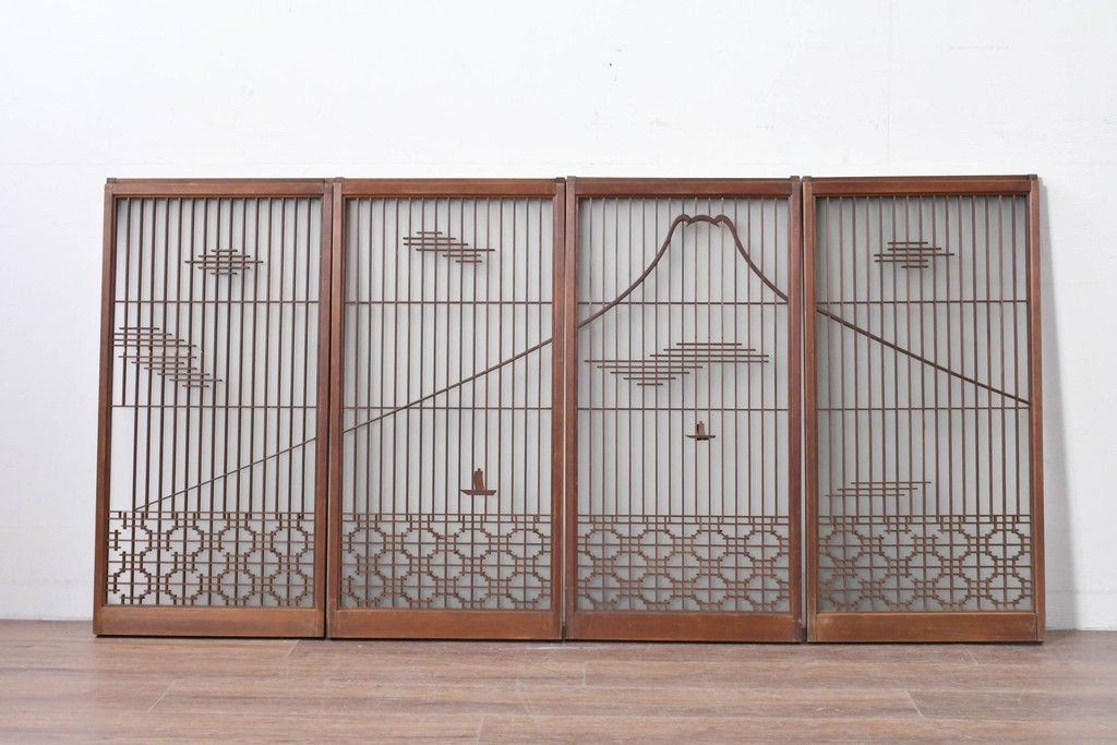 ヴィンテージ建具　昭和中期　雄大な富士山を描いた組子入り書院窓4枚セット　(R-085601)