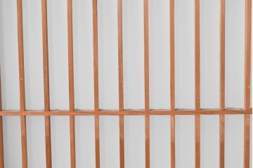 ヴィンテージ建具　昭和中期　片面ガラス　黒框に組子細工が引き立つ書院戸4枚セット　(R-085602)