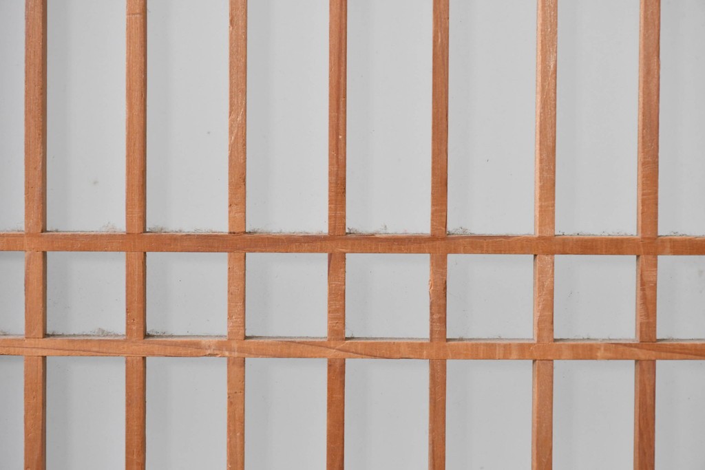 ヴィンテージ建具　昭和中期　片面ガラス　黒框に組子細工が引き立つ書院戸4枚セット　(R-085602)