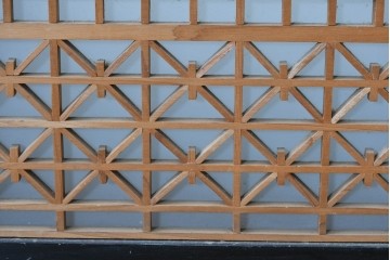 ヴィンテージ建具　昭和中期　片面ガラス　黒框に組子細工が引き立つ書院戸4枚セット　(R-085602)