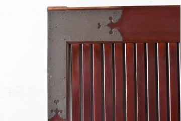アンティーク建具　明治から大正期　美しい漆塗りの富山格子蔵戸1枚　(R-085603)