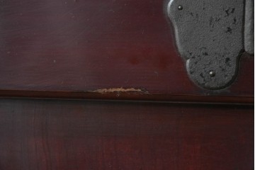 アンティーク建具　明治から大正期　美しい漆塗りの富山格子蔵戸1枚　(R-085603)