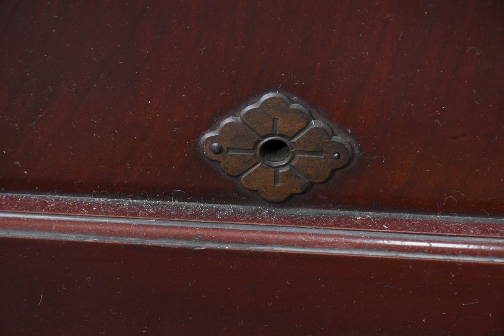 アンティーク建具　明治から大正期　美しい漆塗りの富山格子蔵戸1枚　(R-085603)