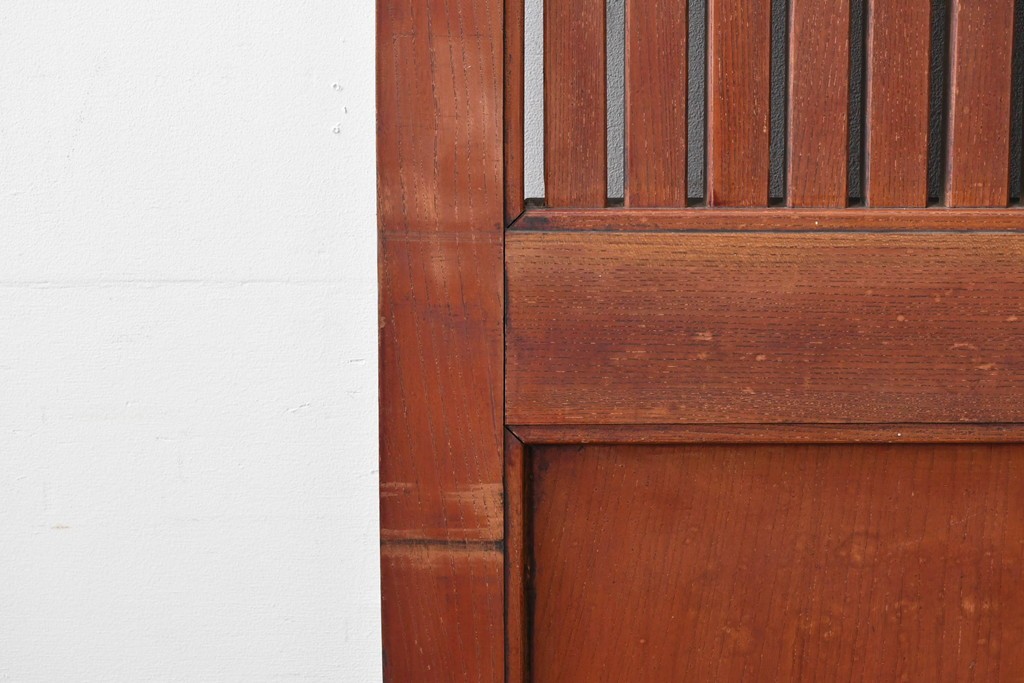 アンティーク建具　明治から大正期　重厚な金具が立派な富山格子蔵戸1枚　(R-085604)