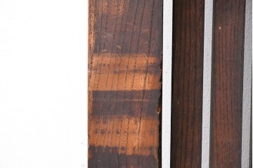 アンティーク建具　明治から大正期　重厚な金具が立派な富山格子蔵戸1枚　(R-085604)