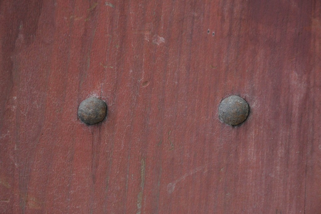 アンティーク建具　明治から大正期　重厚な金具が印象的な富山格子蔵戸1枚　(R-085605)