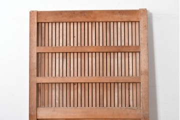 アンティーク建具　明治から大正期　重厚な金具が印象的な富山格子蔵戸1枚　(R-085605)