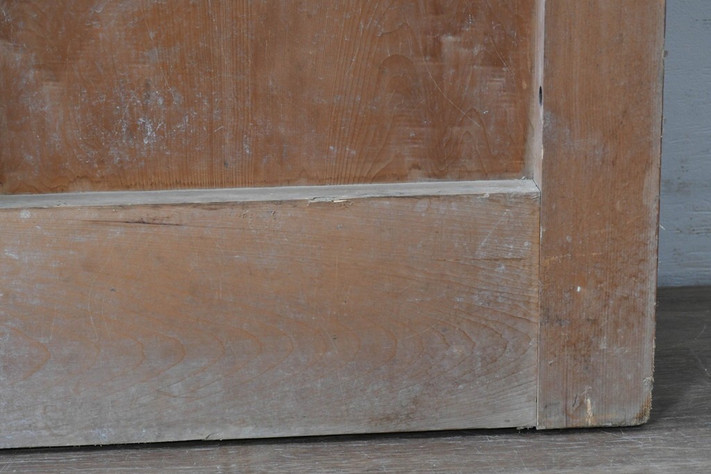 アンティーク建具　明治から大正期　重厚な金具が印象的な富山格子蔵戸1枚　(R-085605)